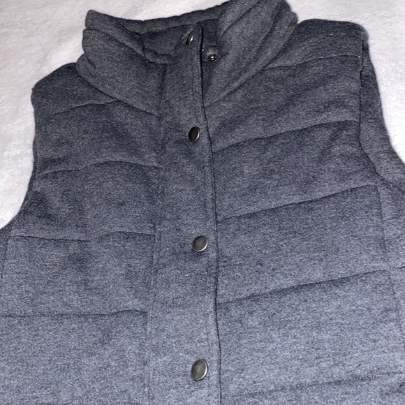 Puffer vest! - Picture 2 of 2